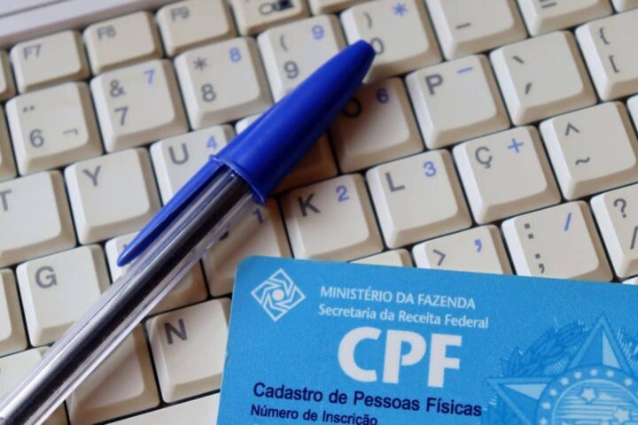 Serviço do Serasa permite consultar informações como dívidas negativadas e cheques sem fundo
