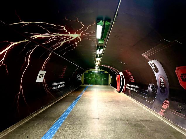 Oppo Reno14 F Dark Side Edition