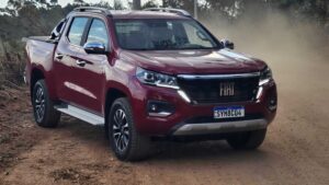 Fiat faz queima e derrete preços de Cronos, Fastback e Titano