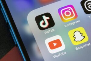 TikTok enfrenta nova pressão e executivo vai depor nos EUA